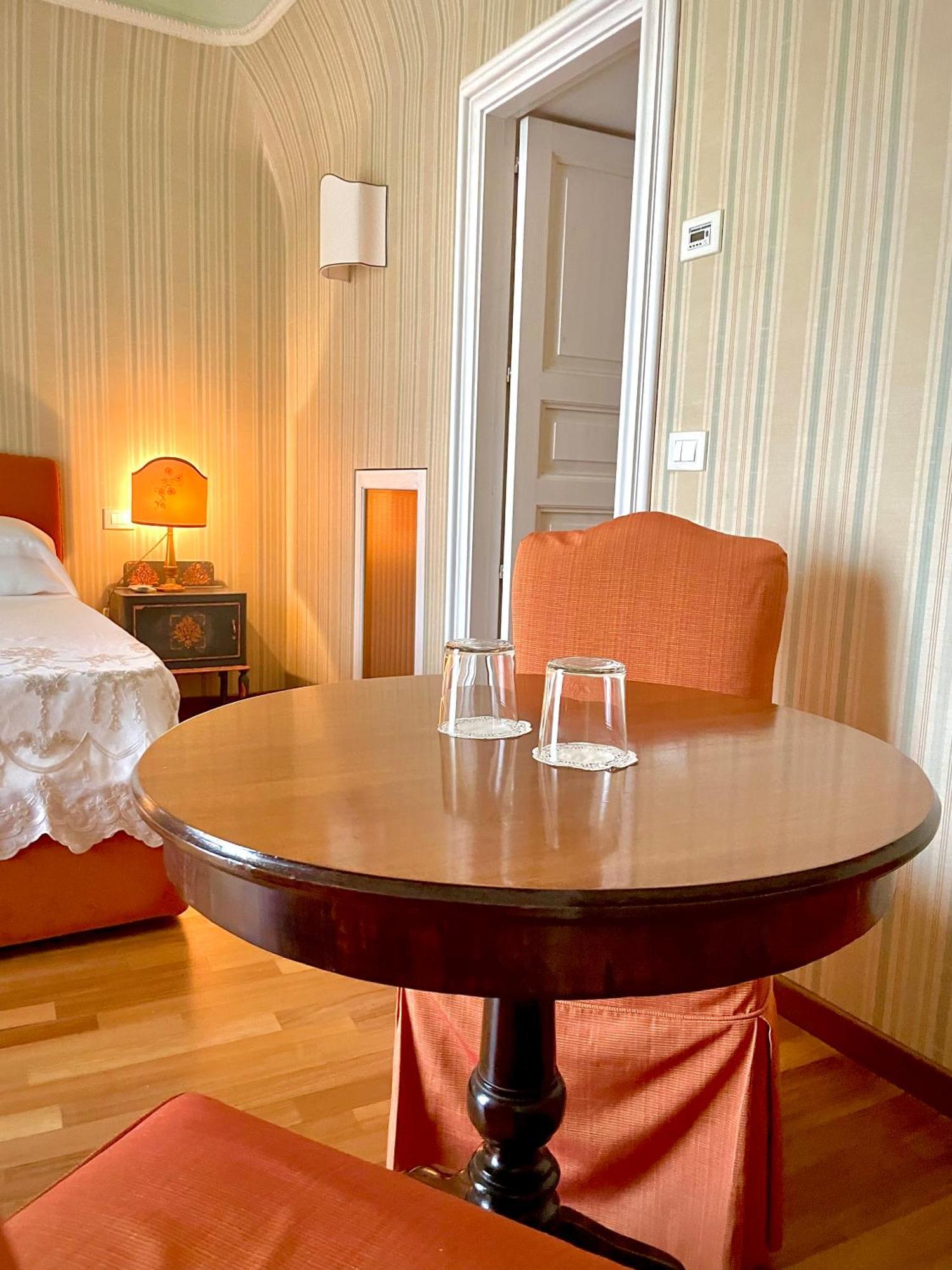Dimora Del Duomo Hotel Enna Exterior photo
